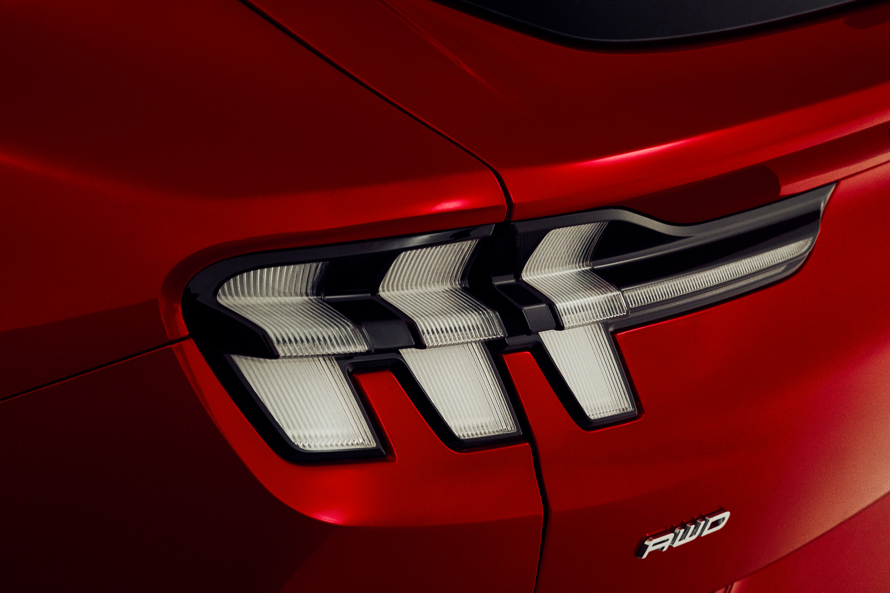 FORD_MUSTANG_MACH-E_DETAILS_23